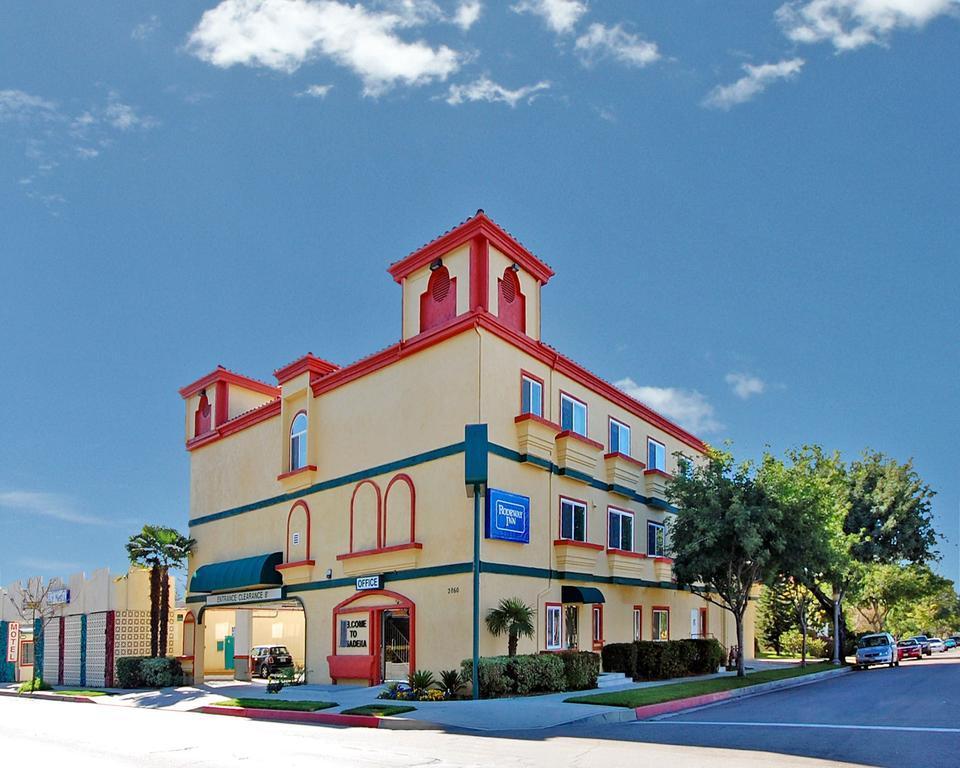 Rodeway Inn & Suites Pasadena Buitenkant foto