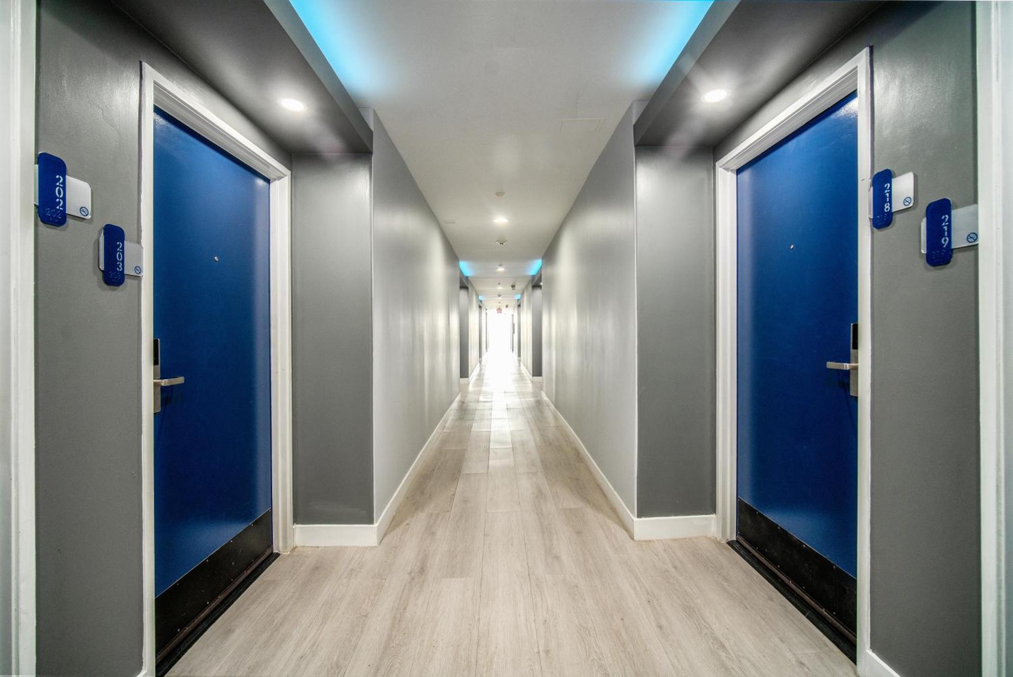 Rodeway Inn & Suites Pasadena Buitenkant foto
