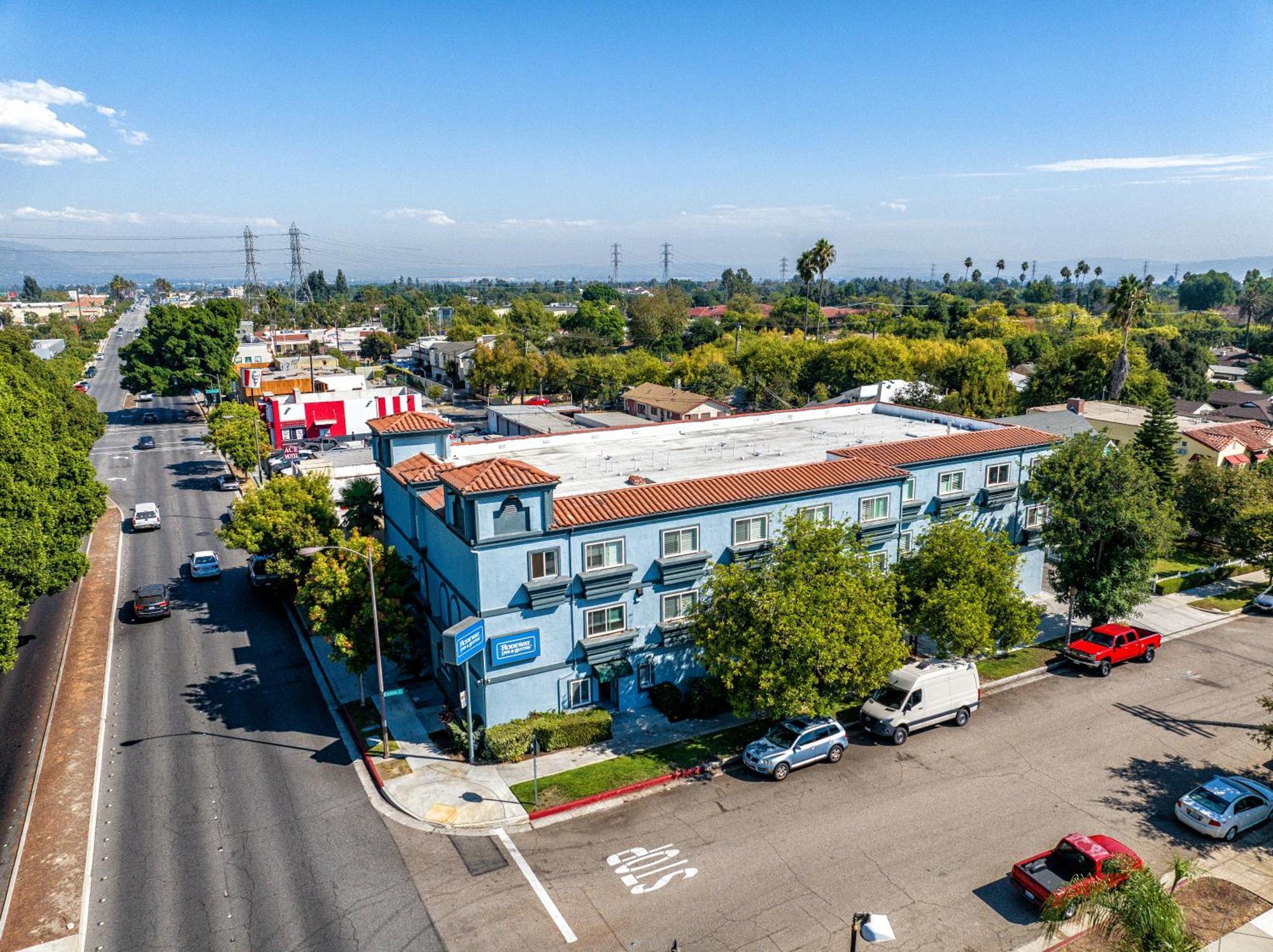 Rodeway Inn & Suites Pasadena Buitenkant foto
