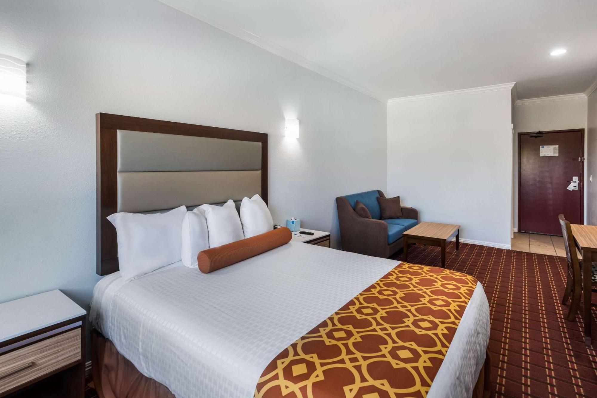 Rodeway Inn & Suites Pasadena Buitenkant foto