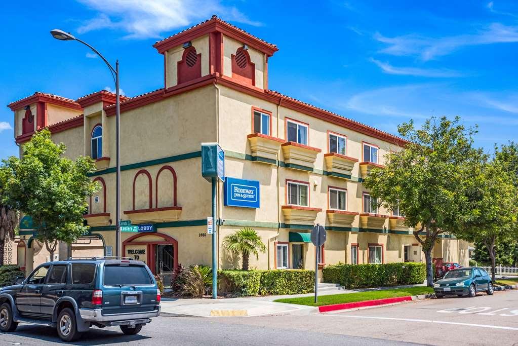 Rodeway Inn & Suites Pasadena Buitenkant foto